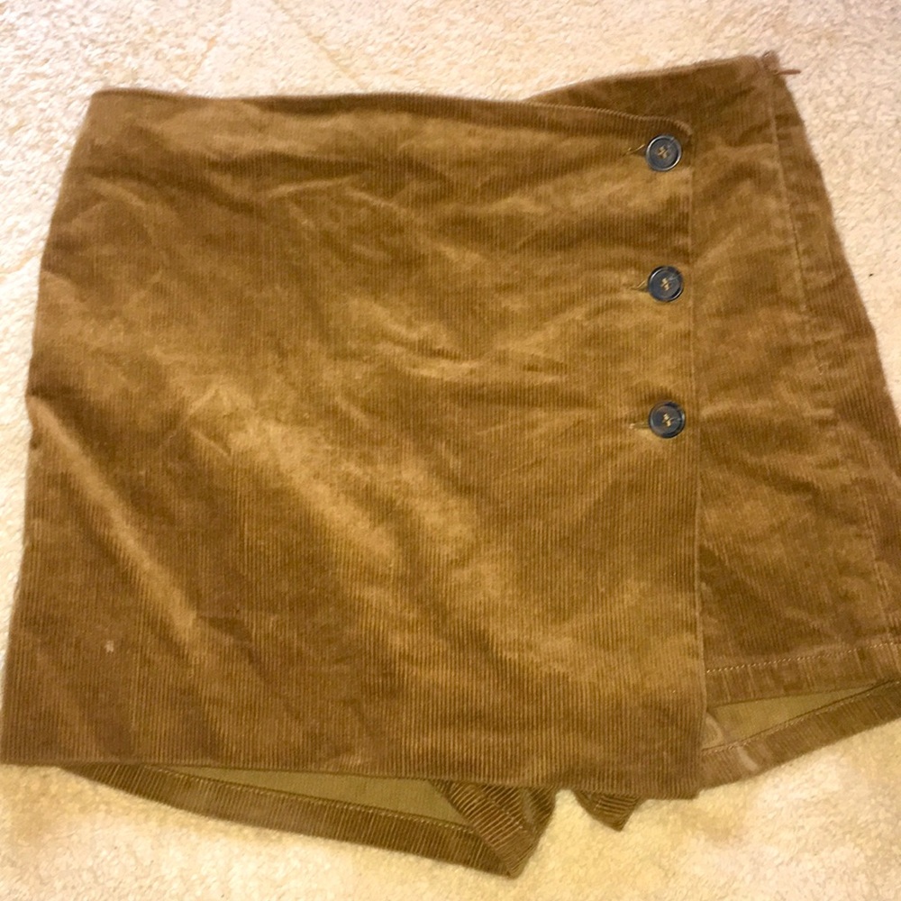 Short skirt